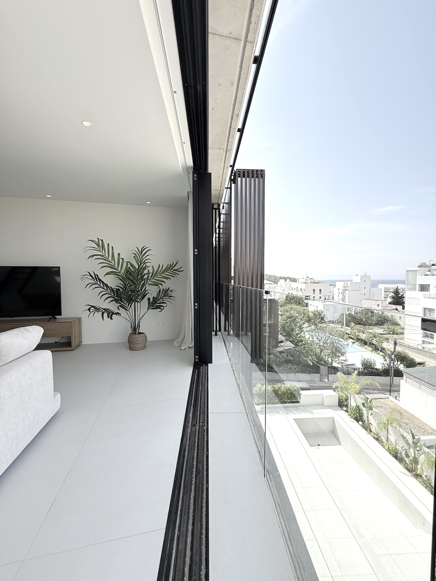 Resa Estates Ibiza longterm rent Talamanca penthouse details 6.jpeg